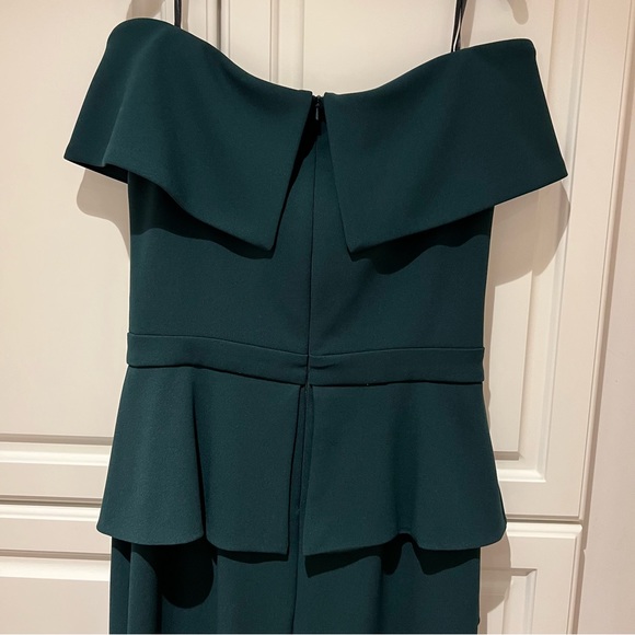 XSCAPE Dress Emerald Pine Green Prom Size 10 NWT Off-The-Shoulder Peplum Gown - Picture 4 of 16